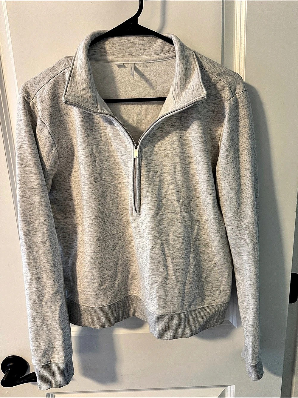 TravisMathew Women's Crestview 1/4-Zip Gray Large